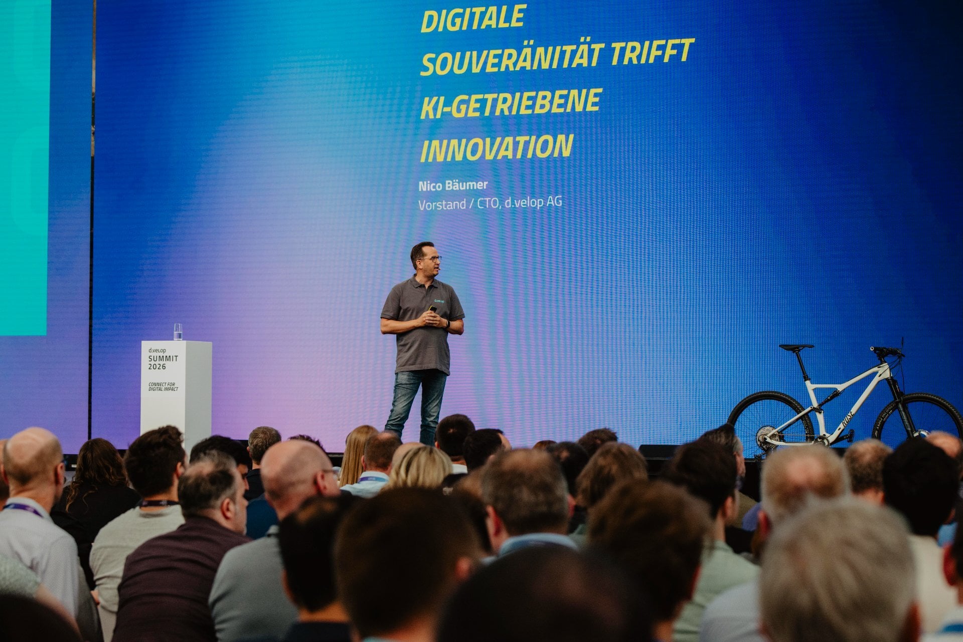 dvelop-summit-communityday_keynote-nico-baeumer-publikum